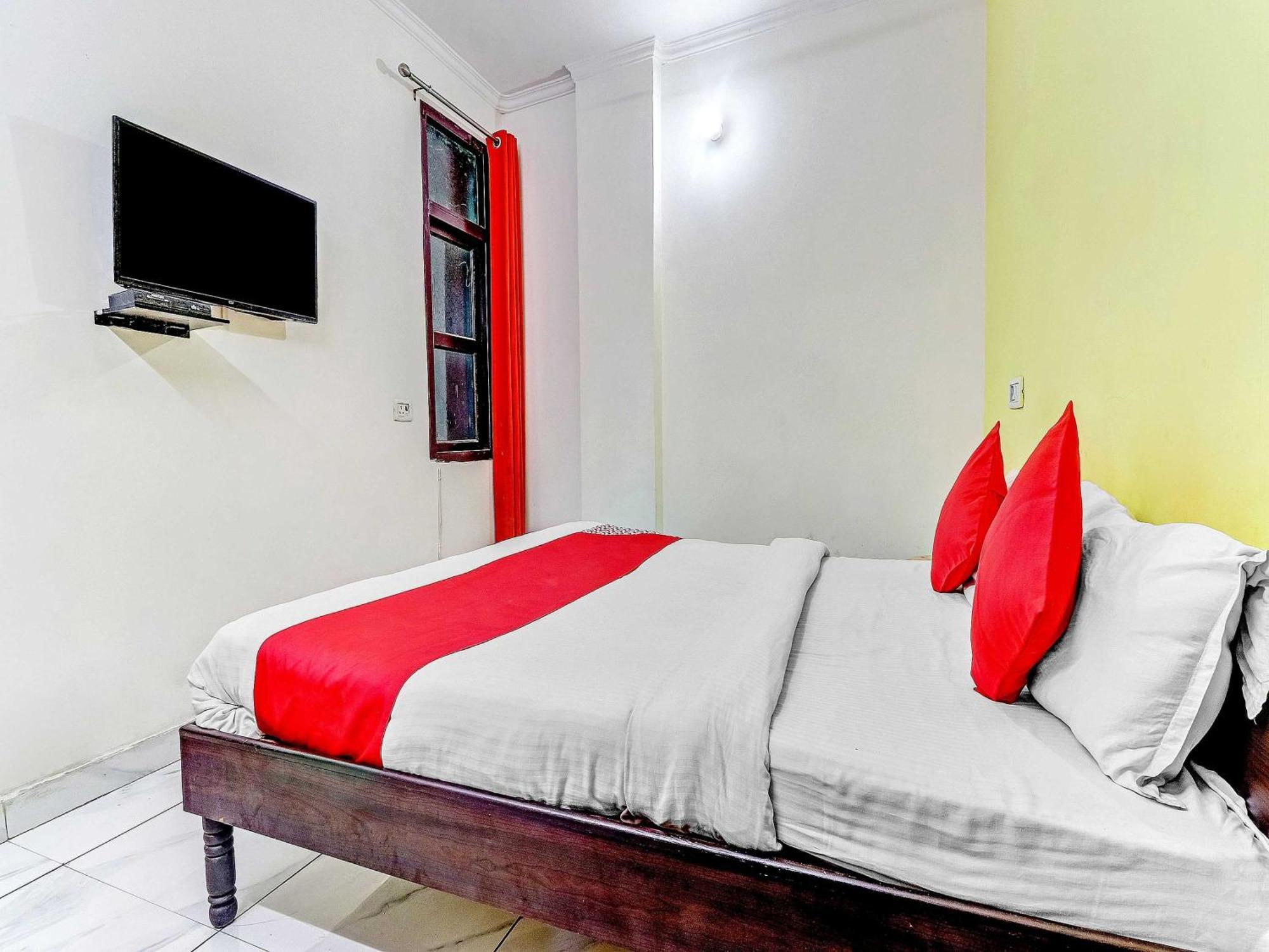 Hotel O Cozy Stay Делі Екстер'єр фото
