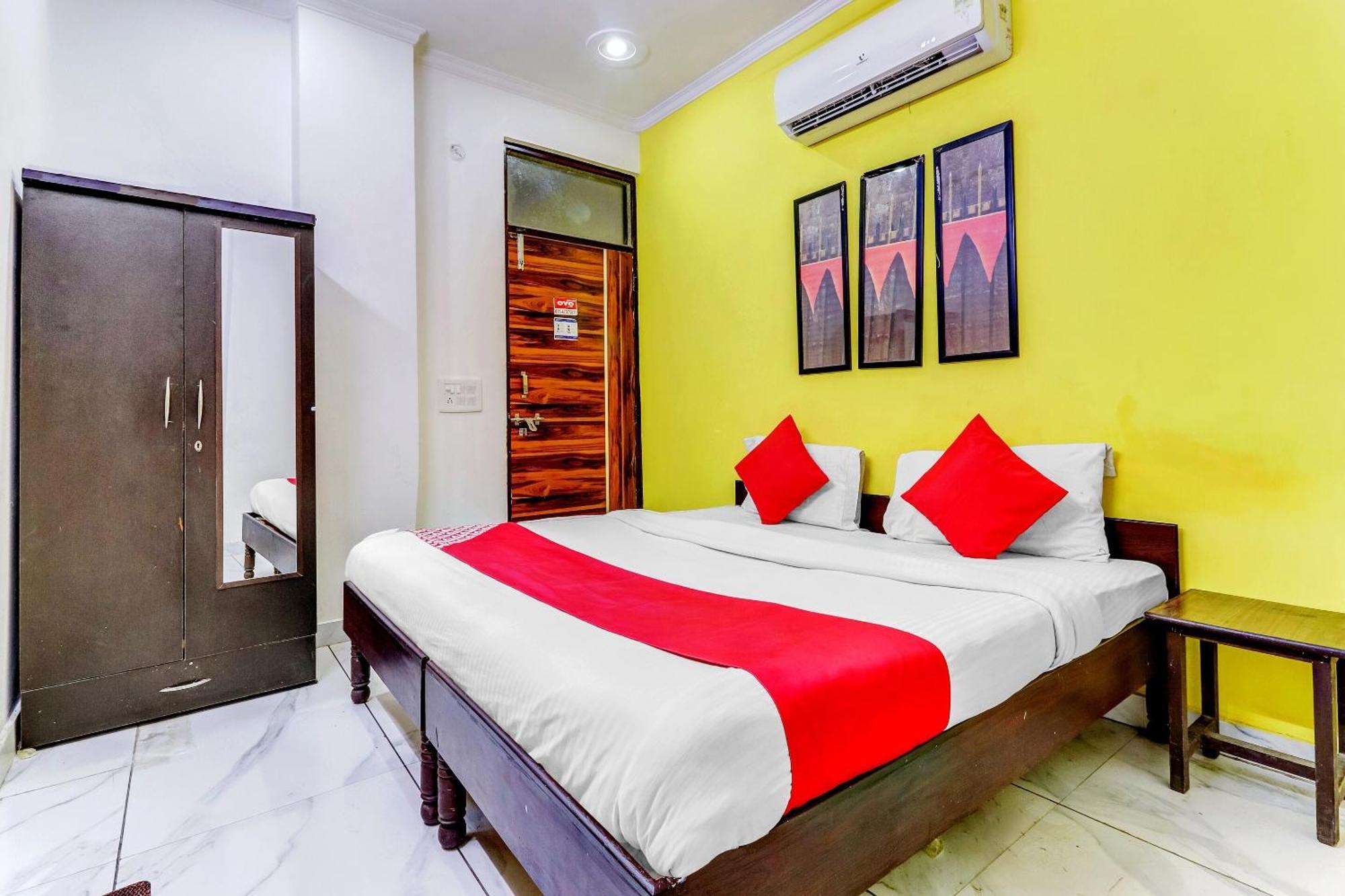 Hotel O Cozy Stay Делі Екстер'єр фото
