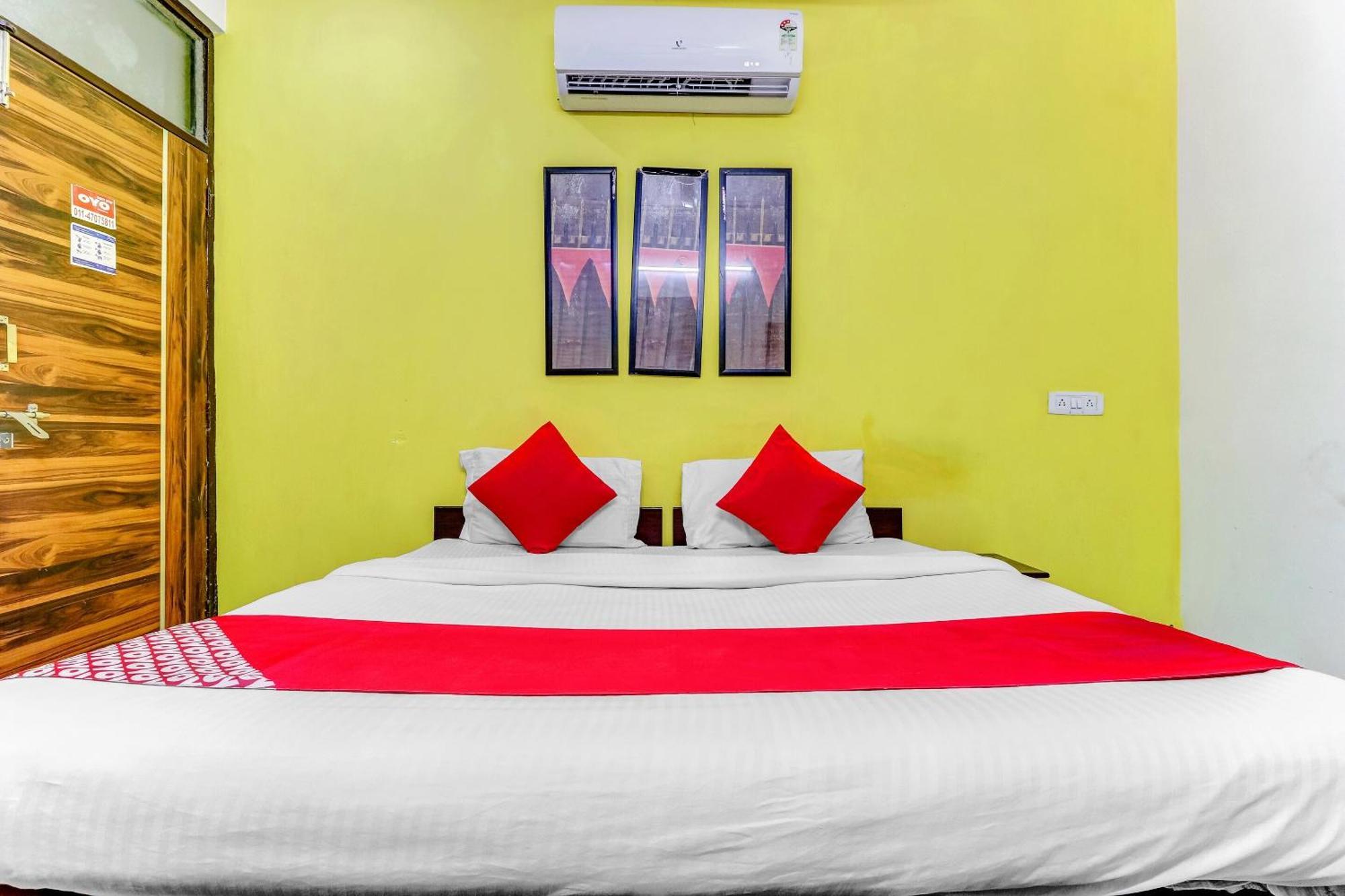 Hotel O Cozy Stay Делі Екстер'єр фото