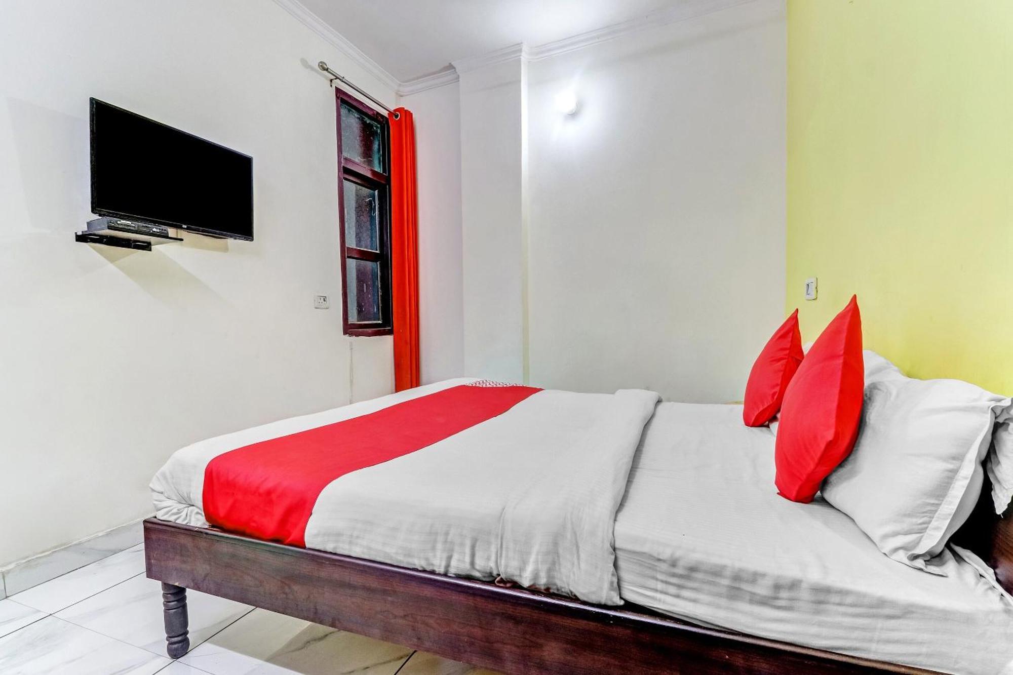 Hotel O Cozy Stay Делі Екстер'єр фото