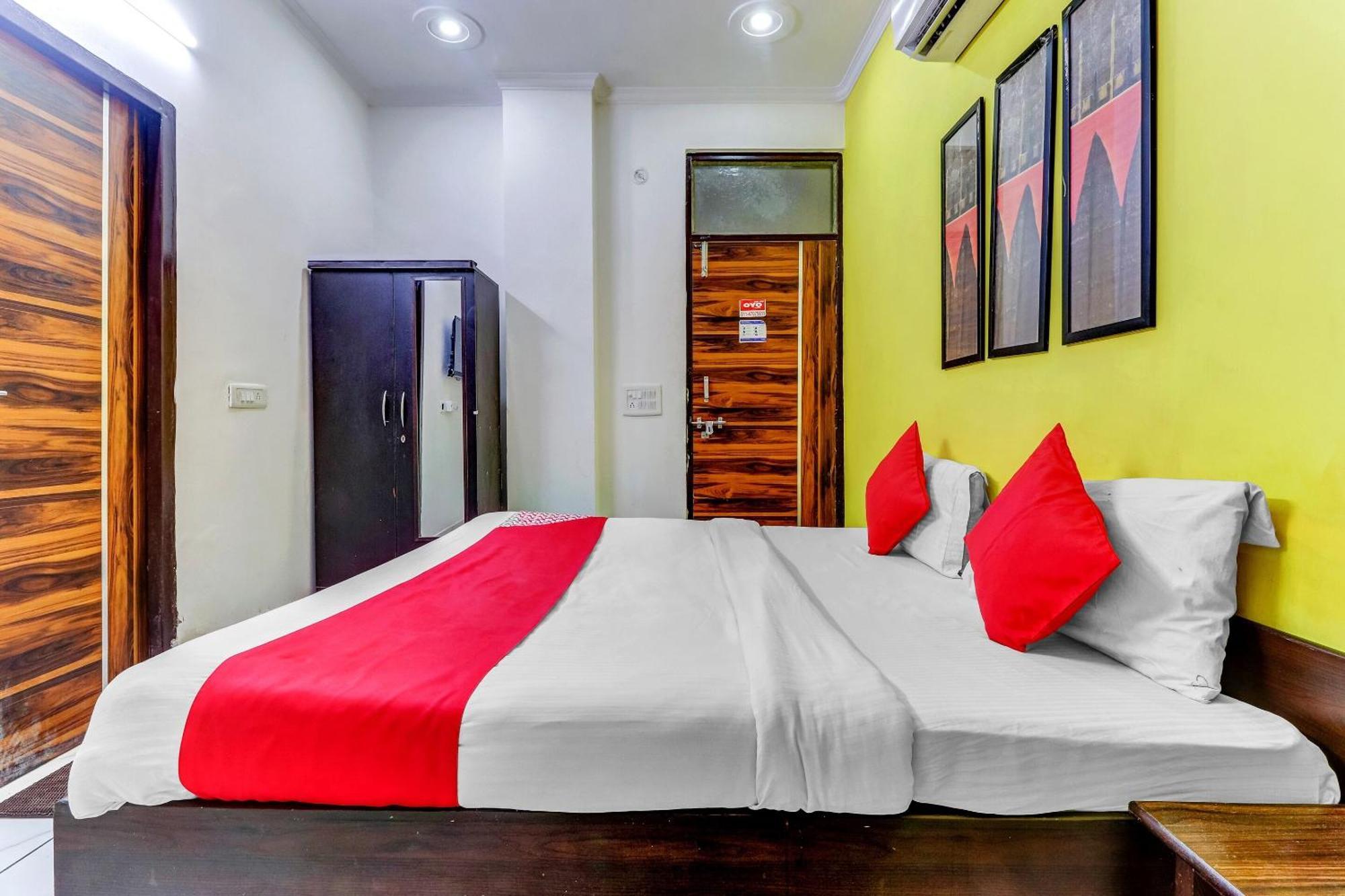 Hotel O Cozy Stay Делі Екстер'єр фото